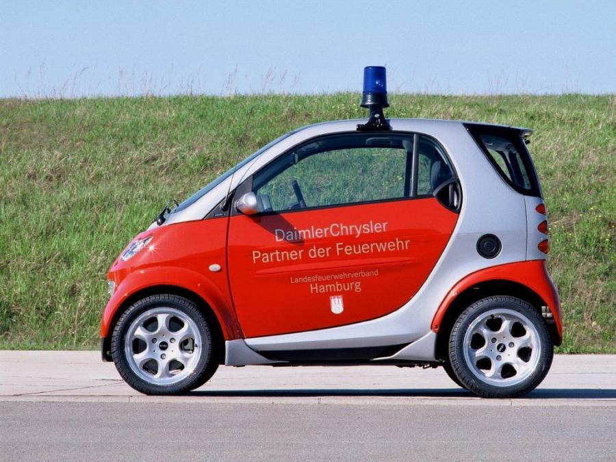  Smart ForTwo Feuerwehr 2004 года  (фото 2 из 2)